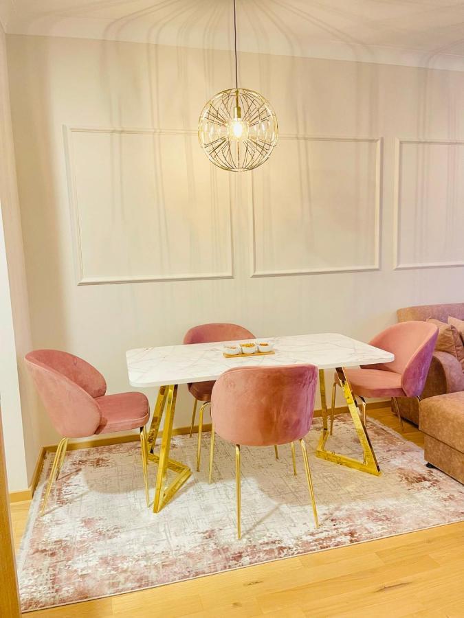 Stan Na Dan "Apartman Purple" Apartment Banja Luka Ngoại thất bức ảnh