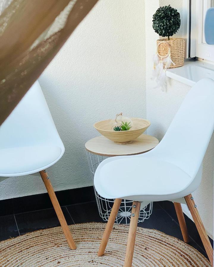 Stan Na Dan "Apartman Purple" Apartment Banja Luka Ngoại thất bức ảnh
